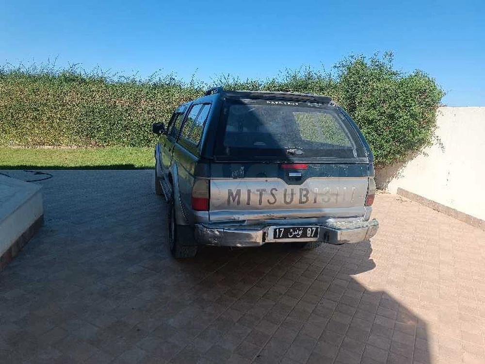 Mitsubishi L200