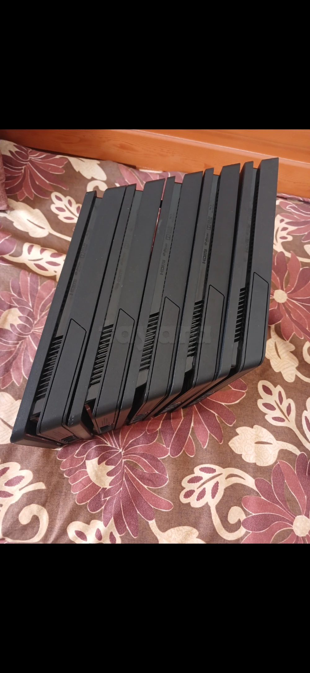 5 × PlayStation 4 patché