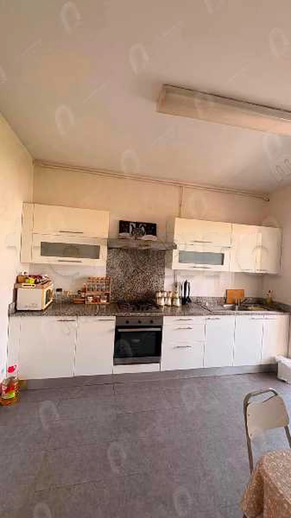 JARDIN D'EL MENZAH 2 : APPARTEMENT S+2 RICHEMENT MEUBLÉ À LOUER