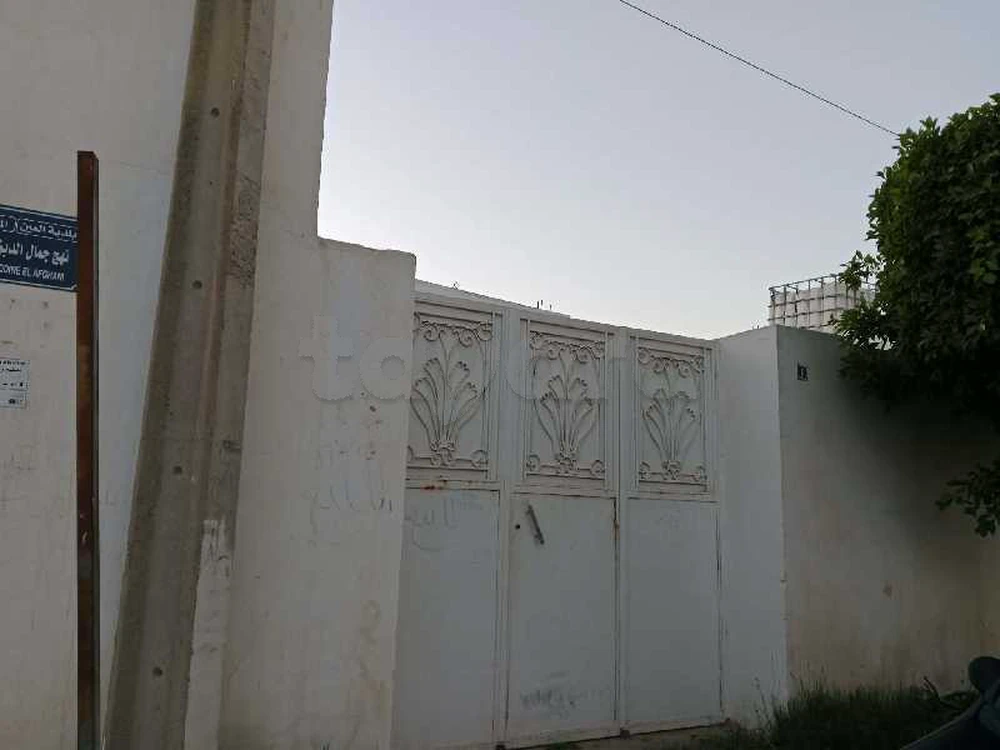 للبيع منزل و محلين تجارين - Widok 2