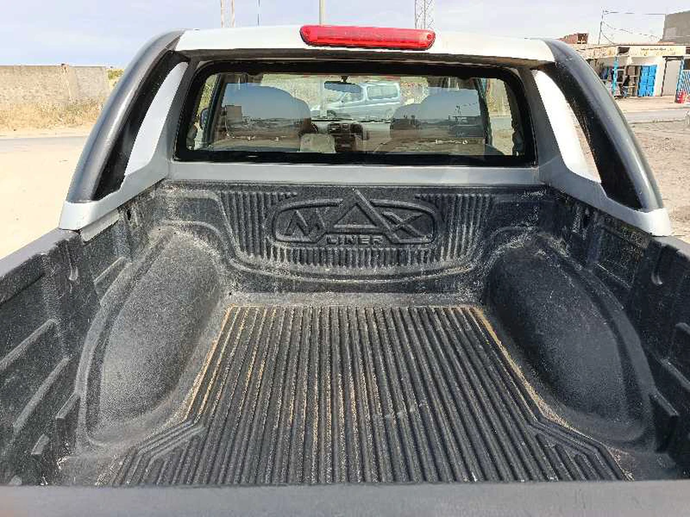 Carte voiture Isuzu D-Max