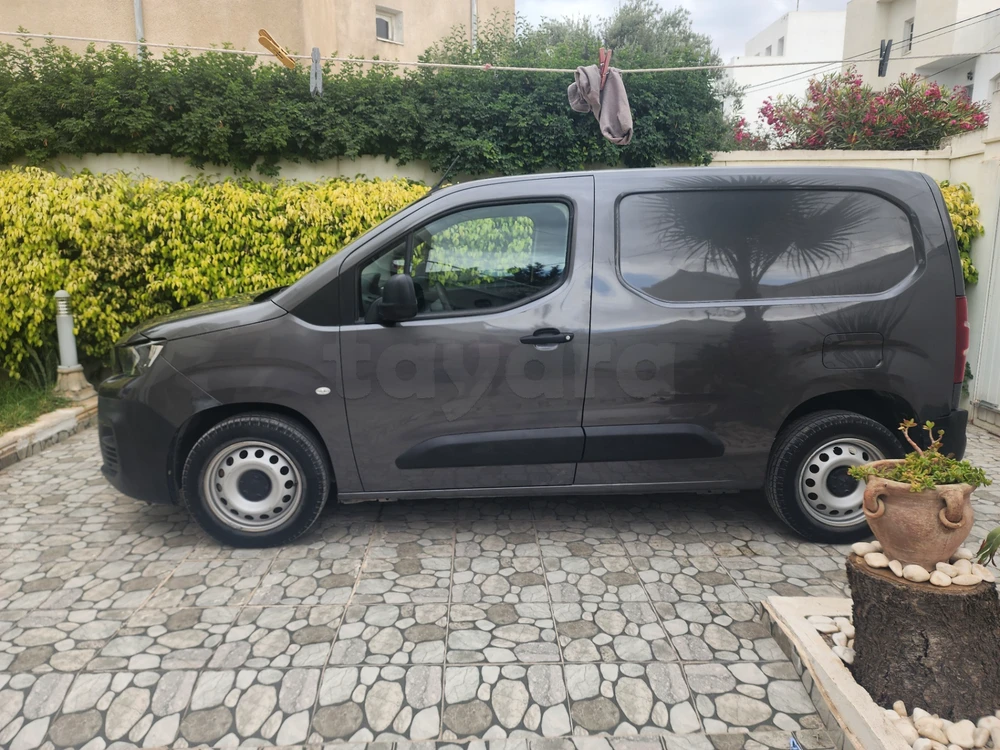 Carte voiture Peugeot Partner