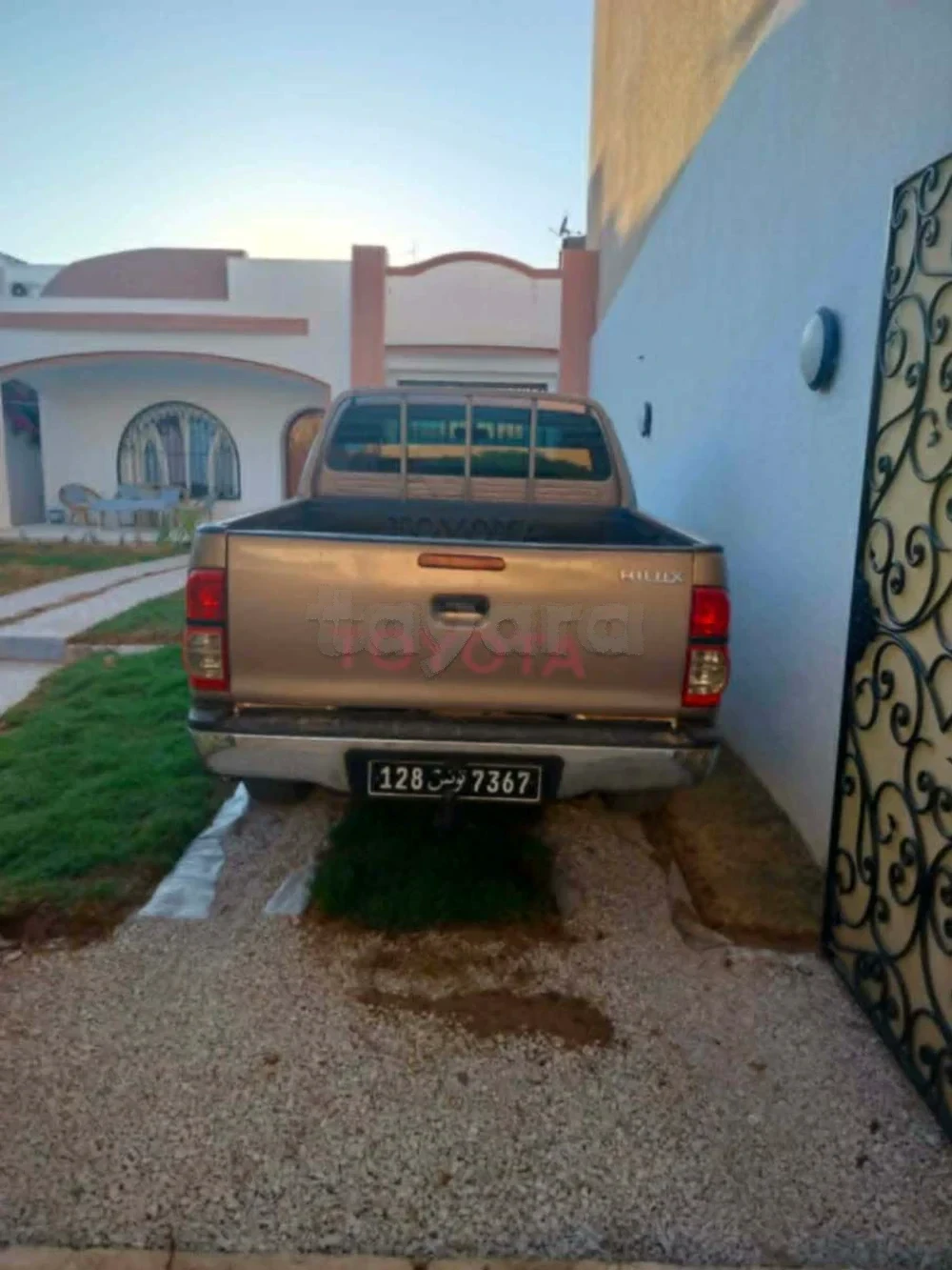 Toyota Hilux