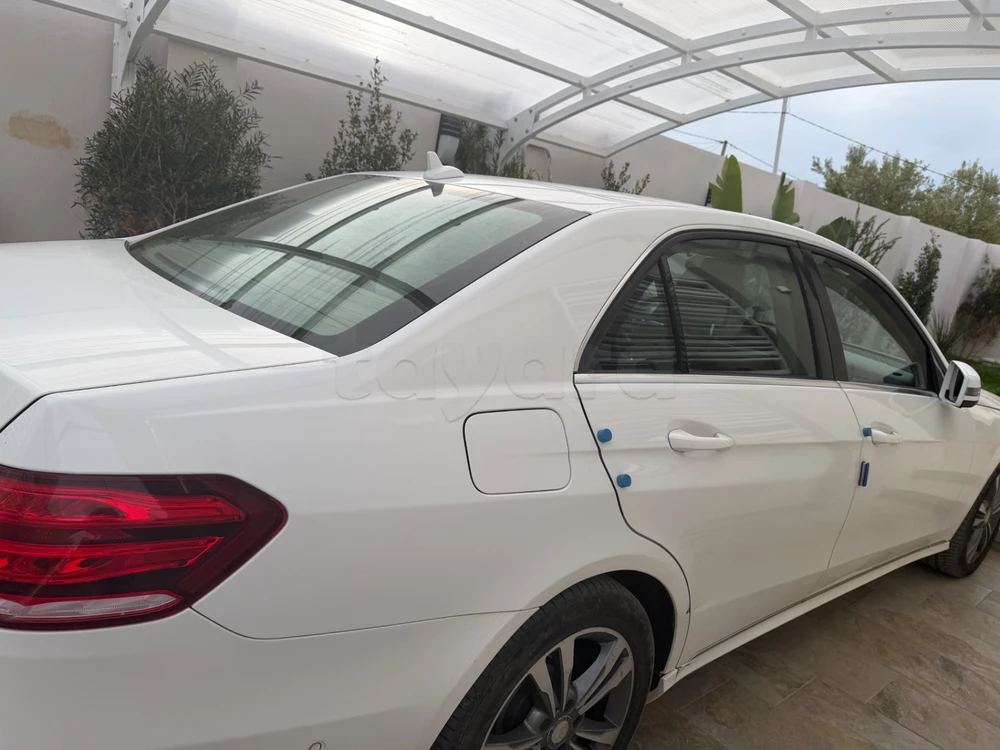 Carte voiture Mercedes-Benz Classe E