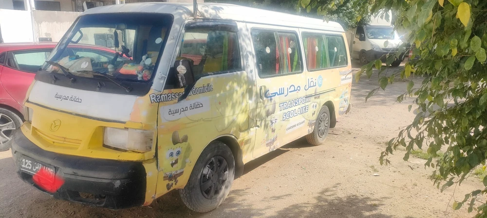 Carte voiture Mazda E2000