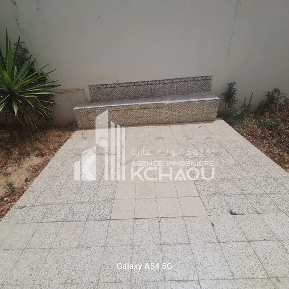 Ennasr à louer s+2  rdc villa avec Jardin - Aanzicht 3