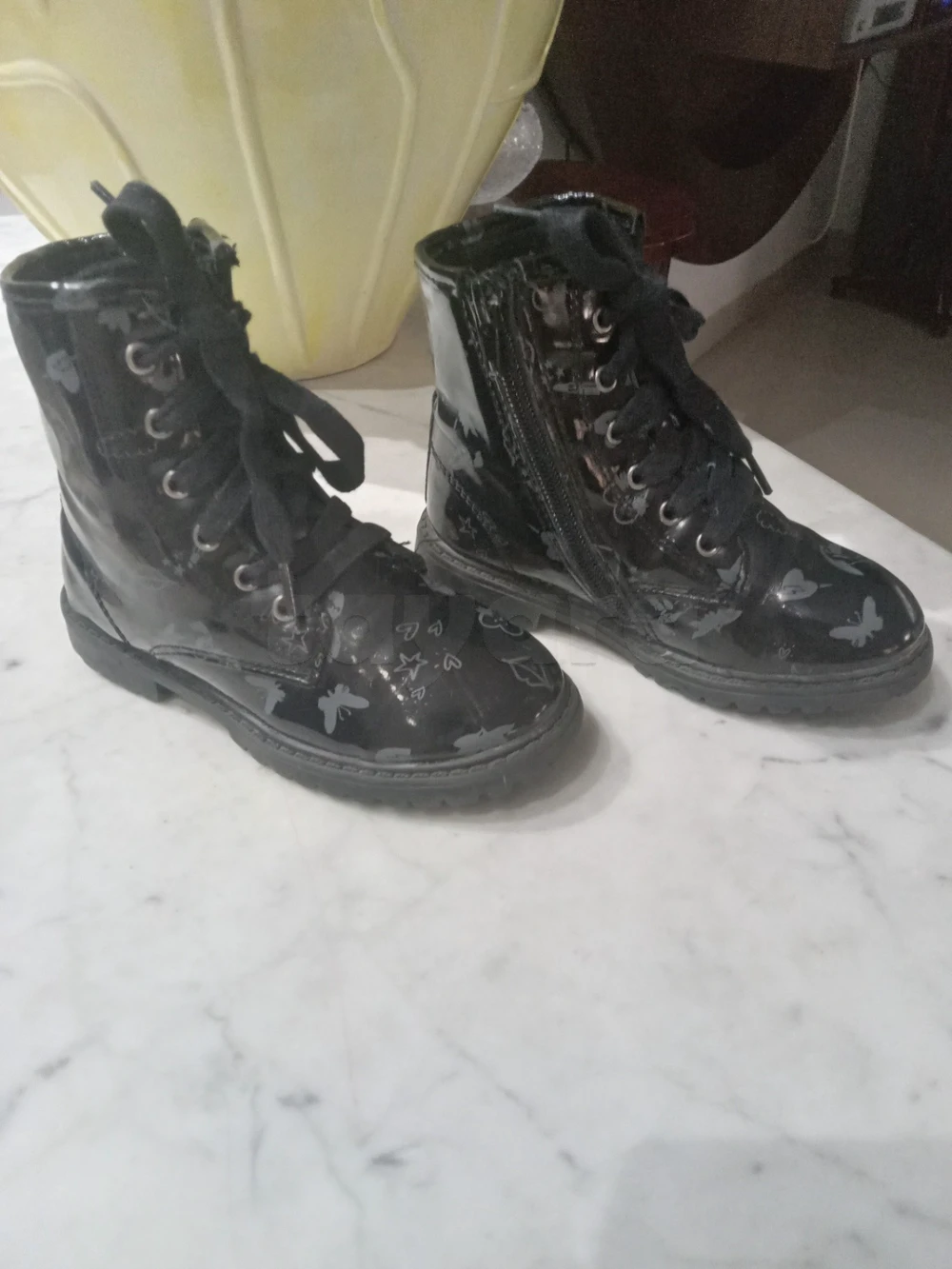 bottes vernis noire