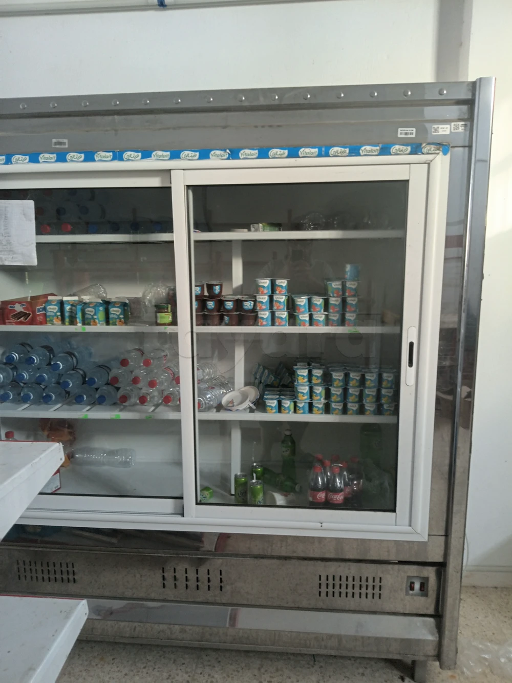 A vendre materiel superette et volailler