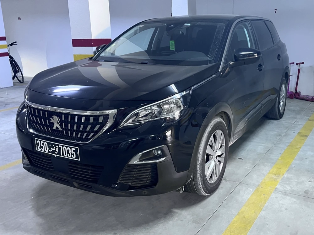 Carte voiture Peugeot 5008