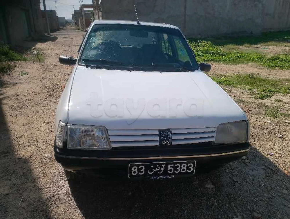 Peugeot 205