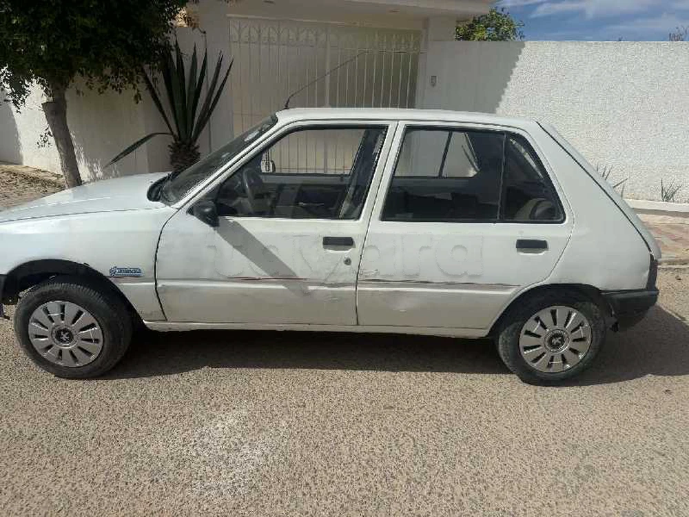 Peugeot 205