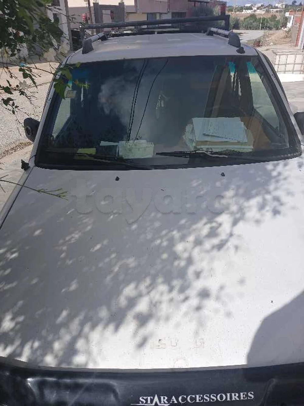 للبيع شاحنة 4 أبواب