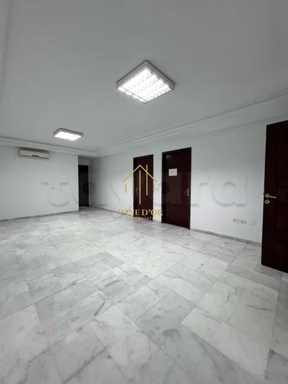 📣 Location Bureau 172m² à Montplaisir