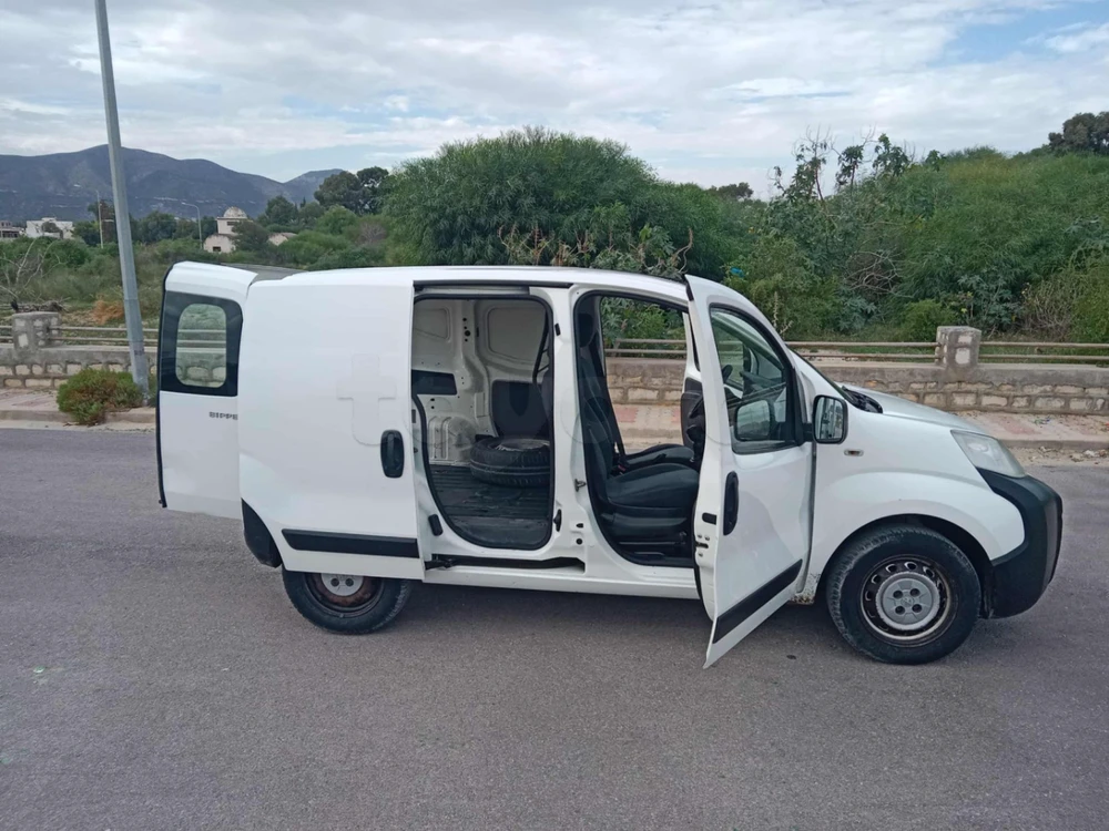 Carte voiture Peugeot Bipper