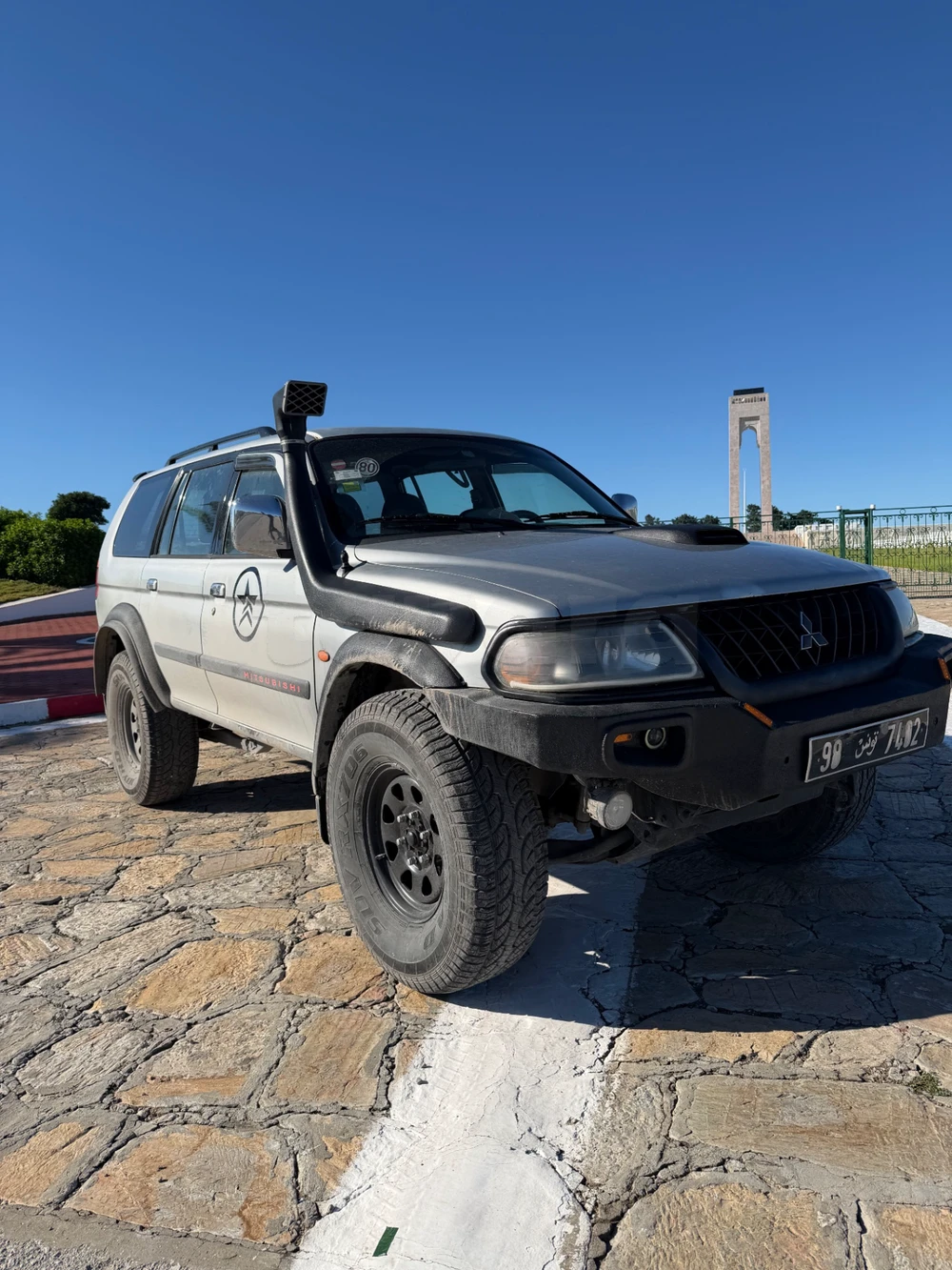 Carte voiture Mitsubishi Pajero Sport