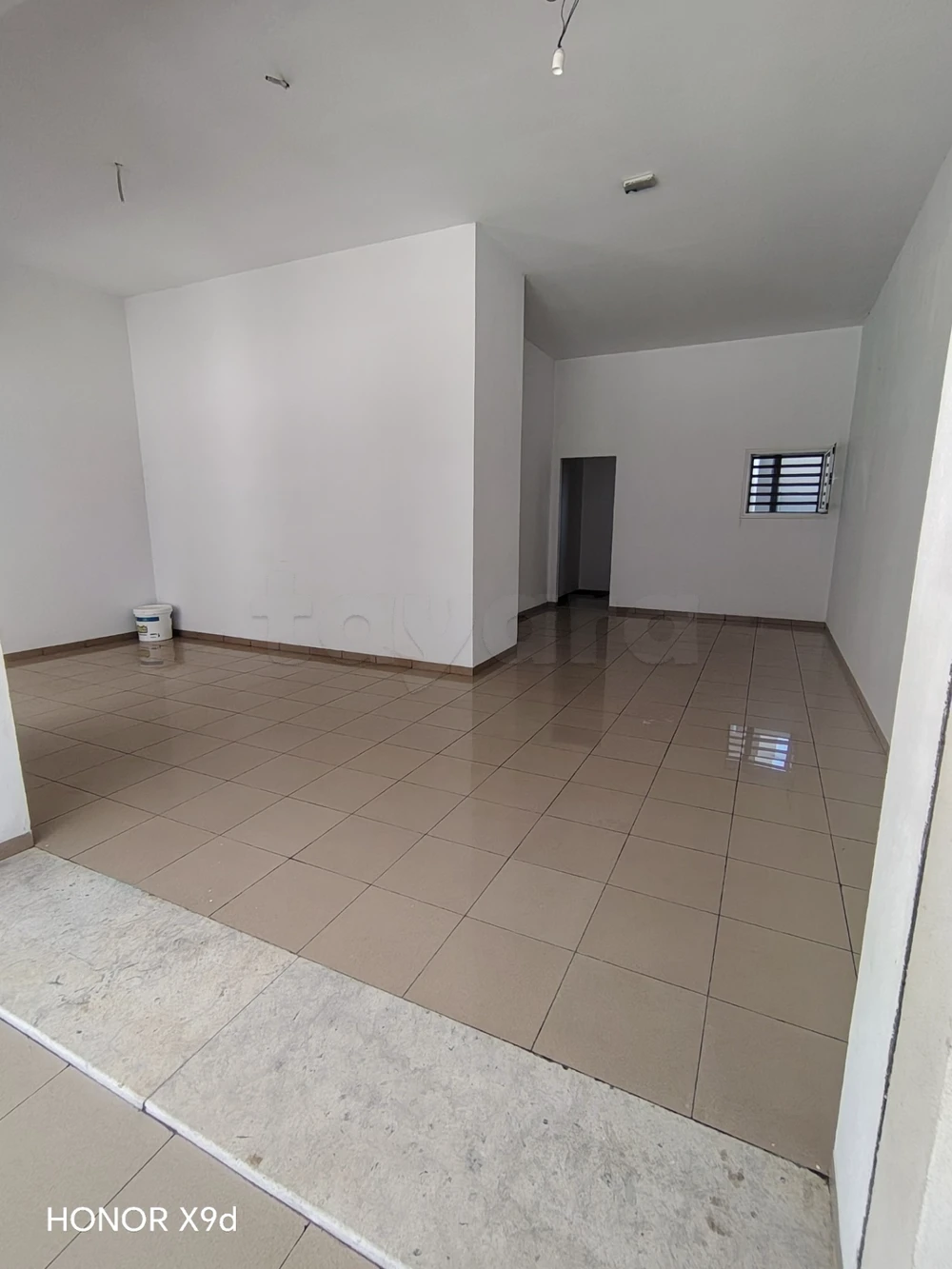 À VENDRE – LOCAL COMMERCIAL sur la route de carrefour📍