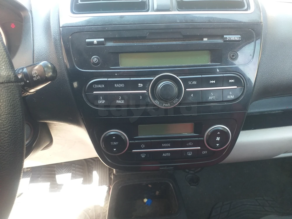 Carte voiture Mitsubishi Canter