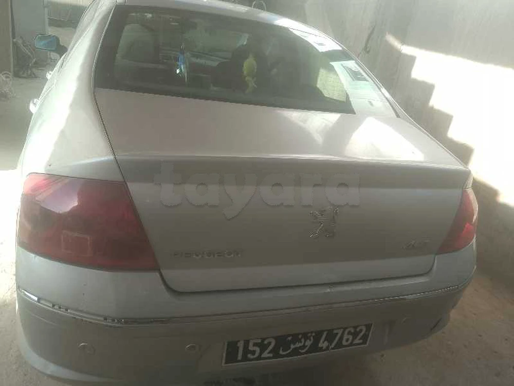 Peugeot 407