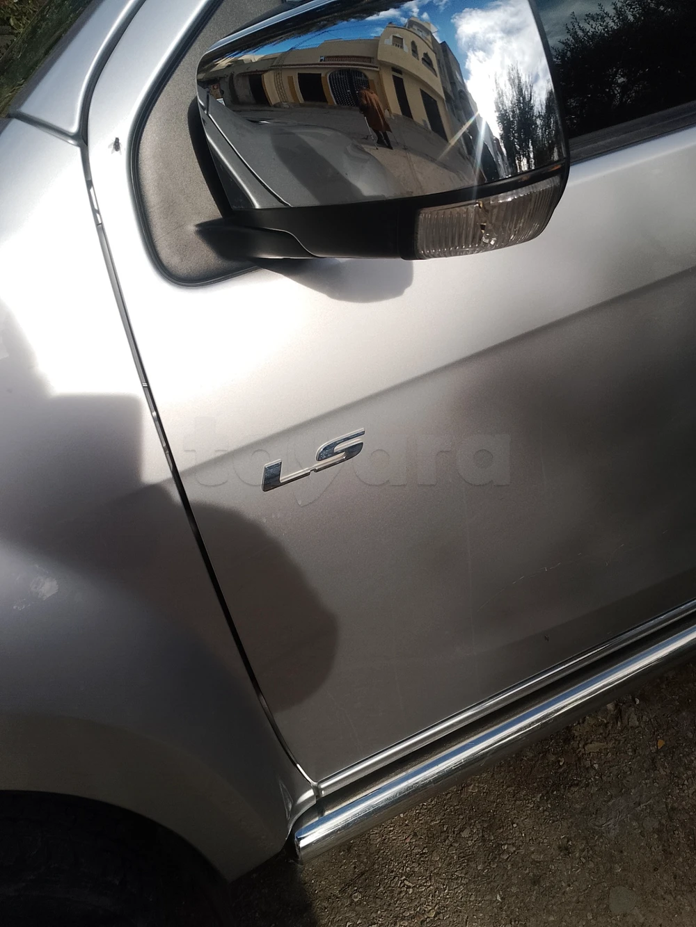 Carte voiture Isuzu D-Max