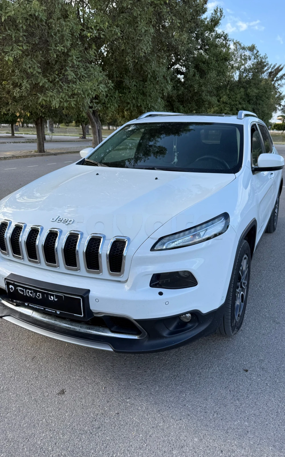 Carte voiture Jeep Cherokee