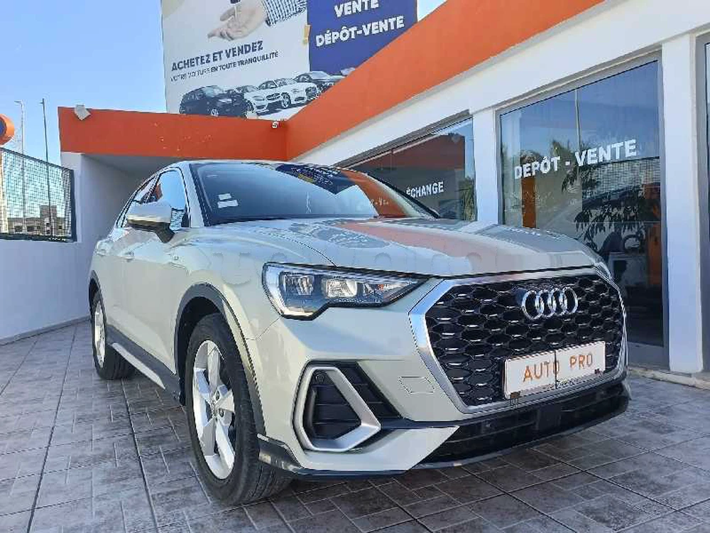 Carte voiture Audi Q3