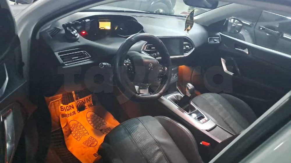 Carte voiture Peugeot 308