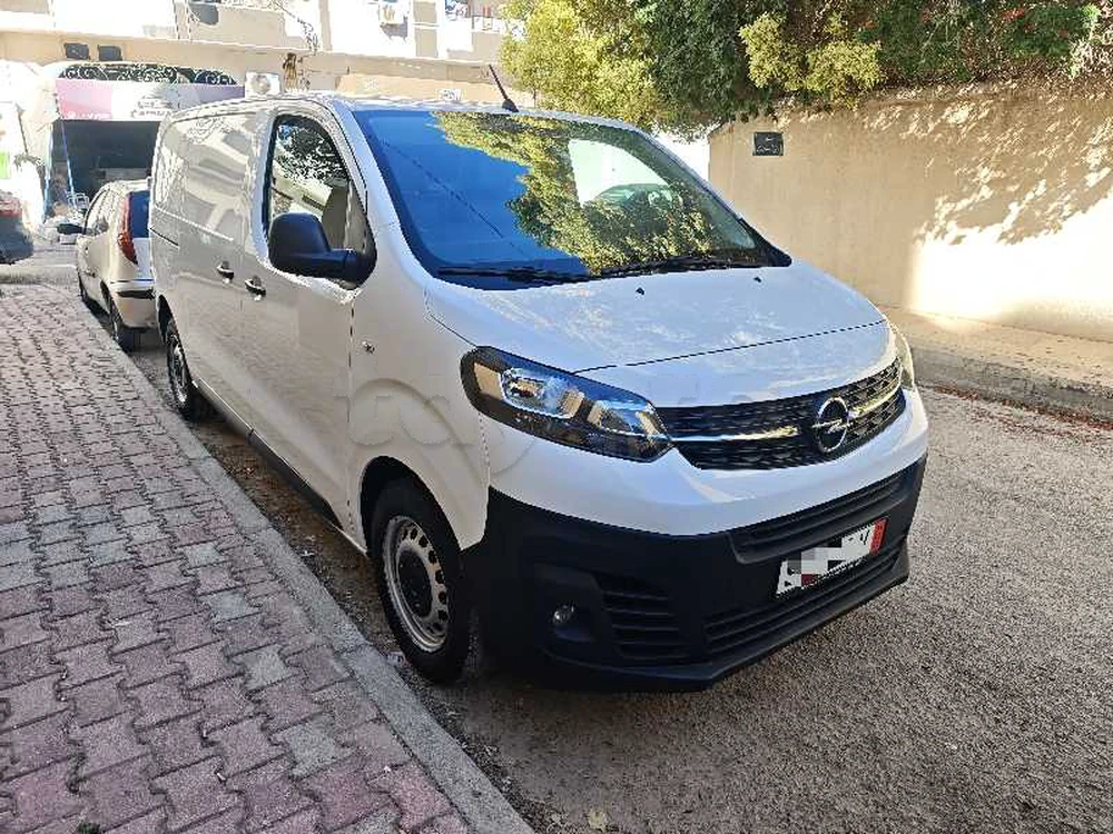 Carte voiture Opel Vivaro