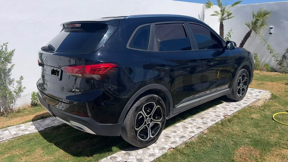 MG ZS
