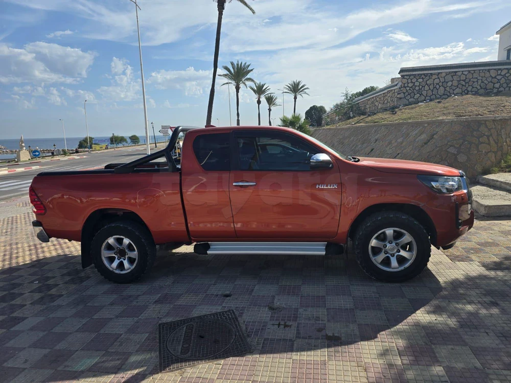 Carte voiture Toyota Hilux