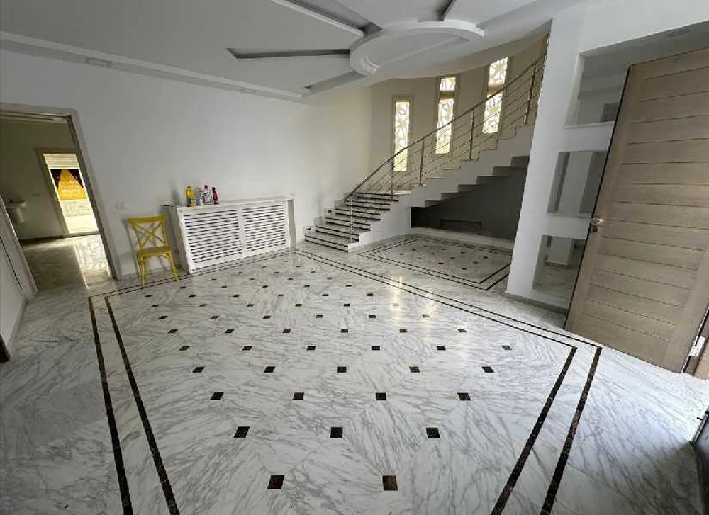 À louer villa à Ennaser
