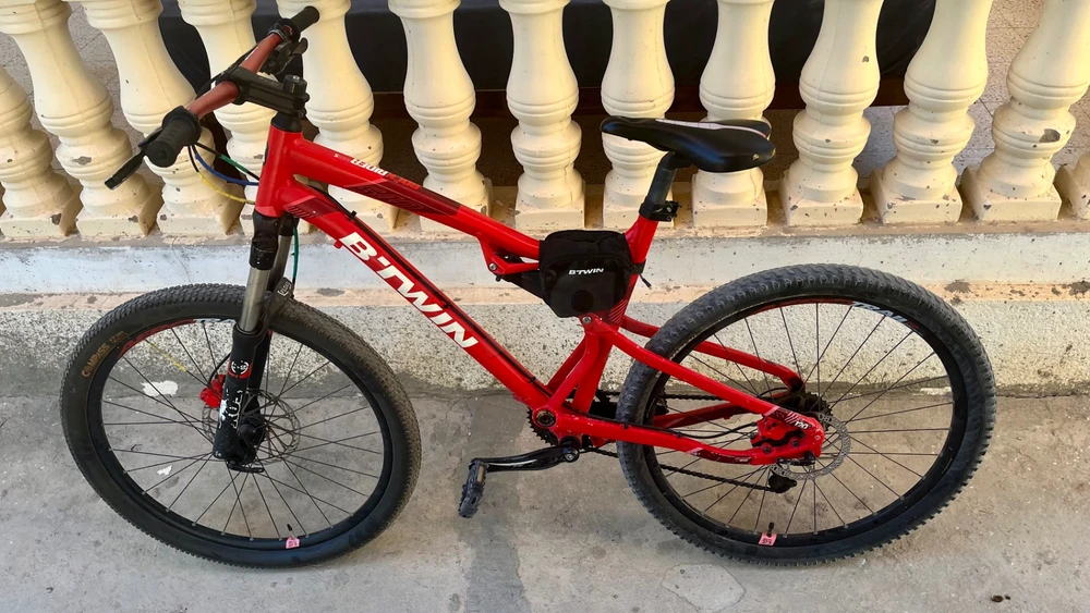 VTT B'TWIN Rockrider double suspension