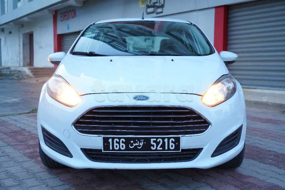 Carte voiture Ford Fiesta