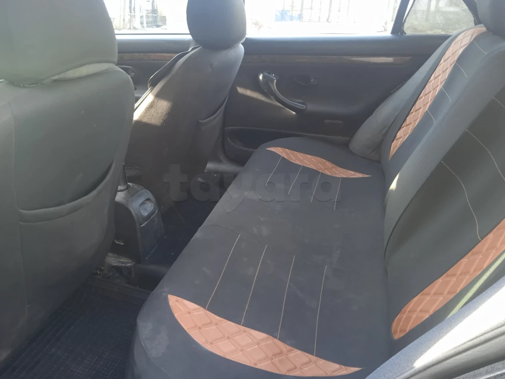 Peugeot 406