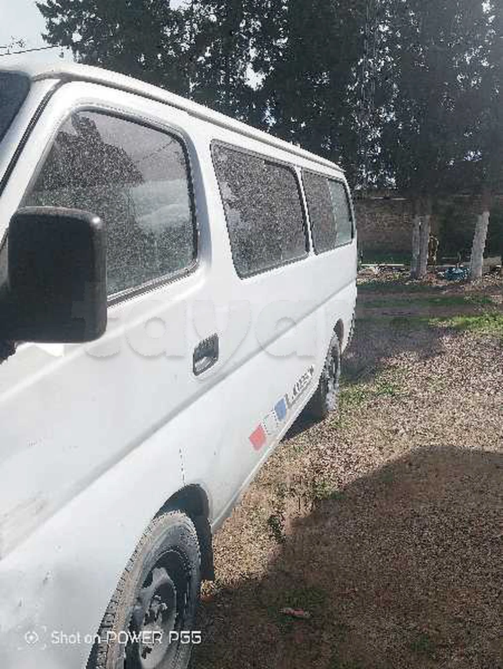 Carte voiture Nissan Urvan