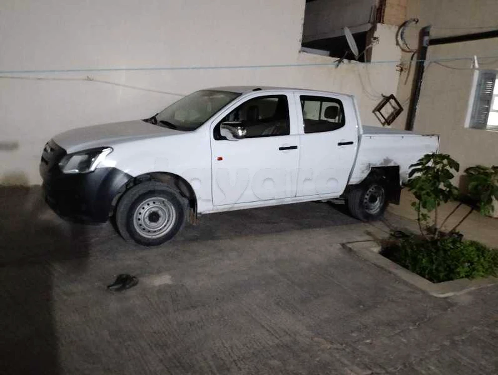 Carte voiture Isuzu D-Max