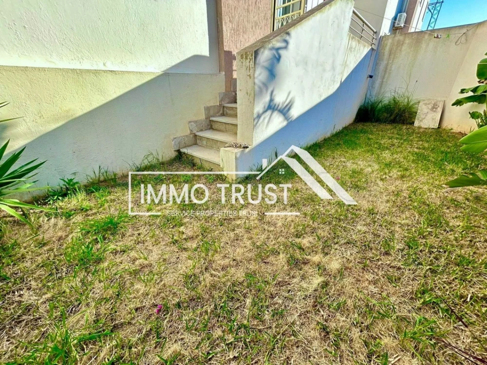 Appartement S+1 avec jardin à La Soukra