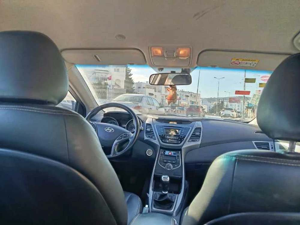 Carte voiture Hyundai Elantra