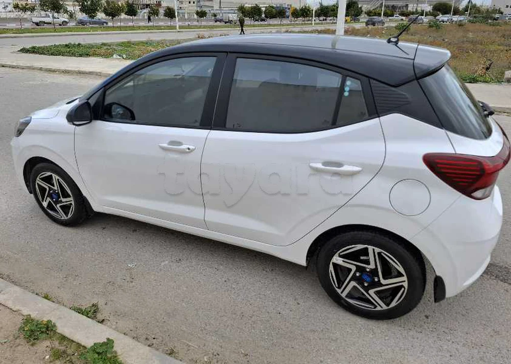 Carte voiture Hyundai i10