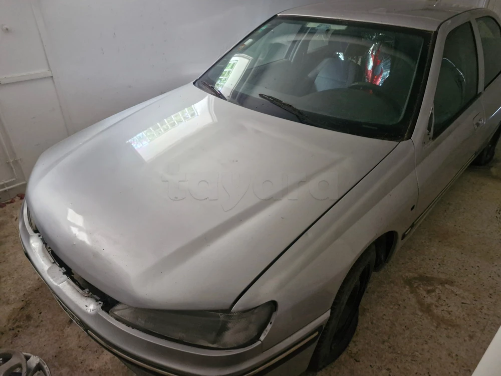 Peugeot 406