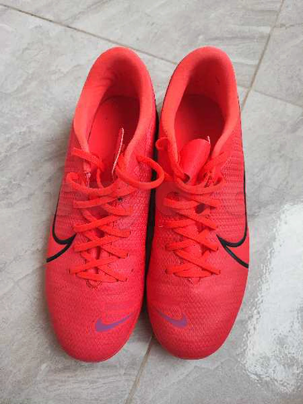 Demi crampon nike best sale