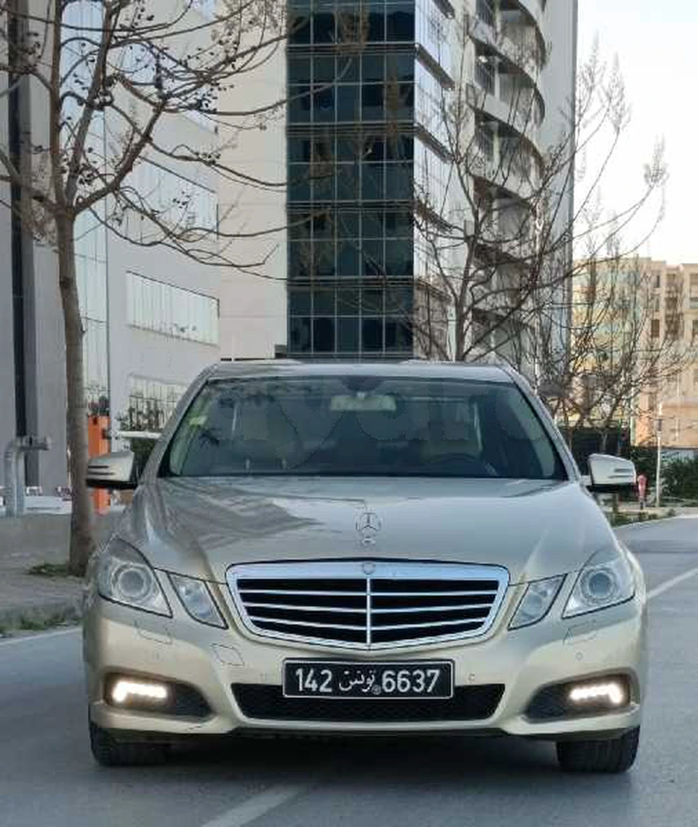 Carte voiture Mercedes-Benz Classe E