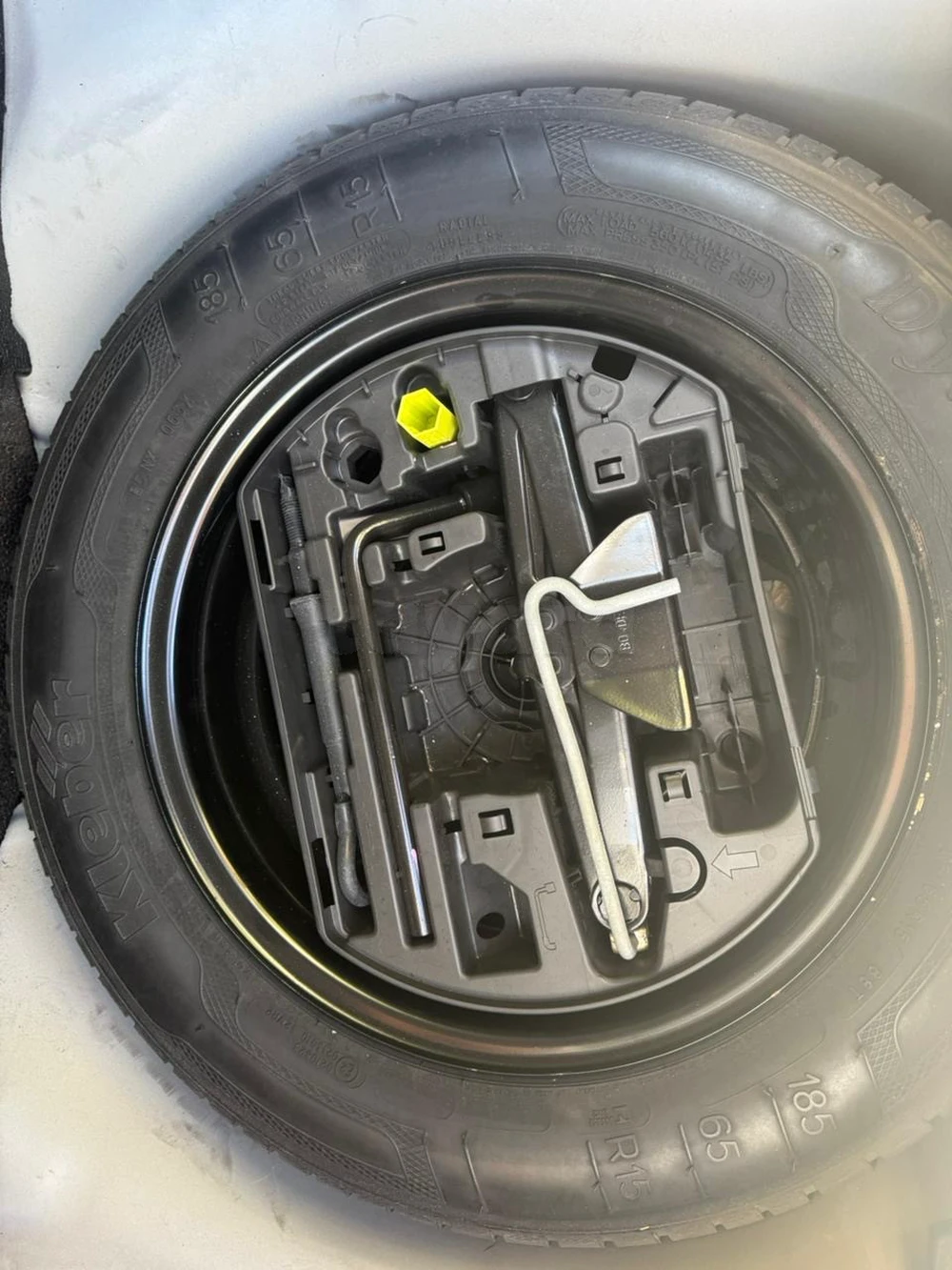 Carte voiture Peugeot 208