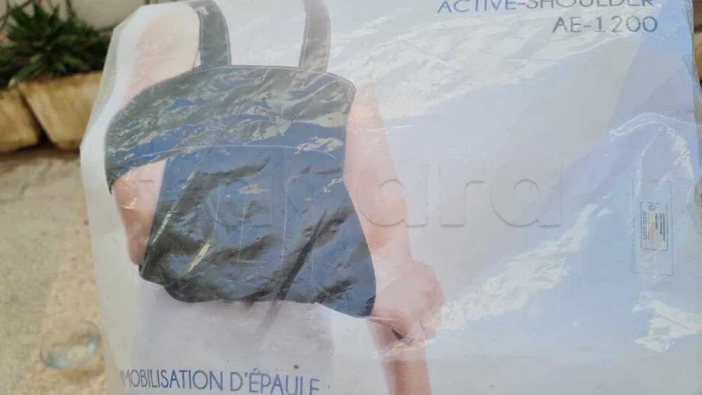 Immobilisation d'épaule ORTHOMED AE-1200 (Taille M) - Très propre