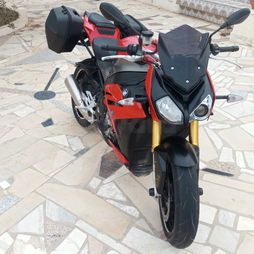 BMW s1000r