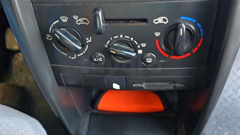 Carte voiture Peugeot 207