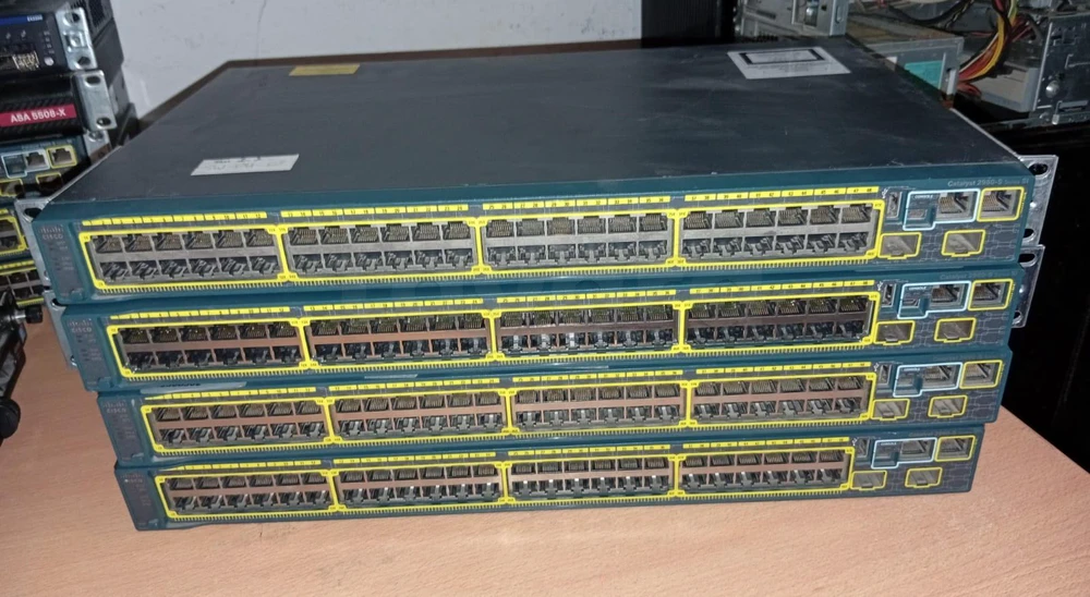 Switch Cisco Catalyst 2960-S Series / 48 Ports Gigabit / LAN Base