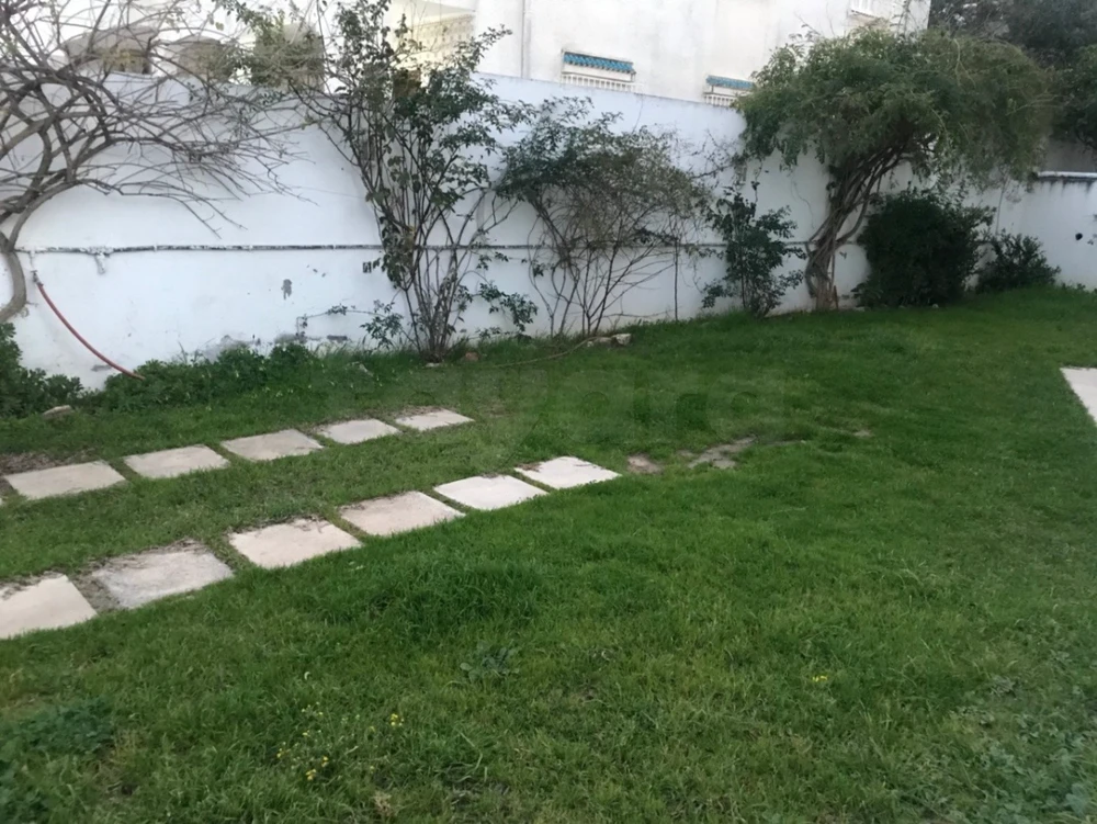 Location Rez de chaussée villa Meublé