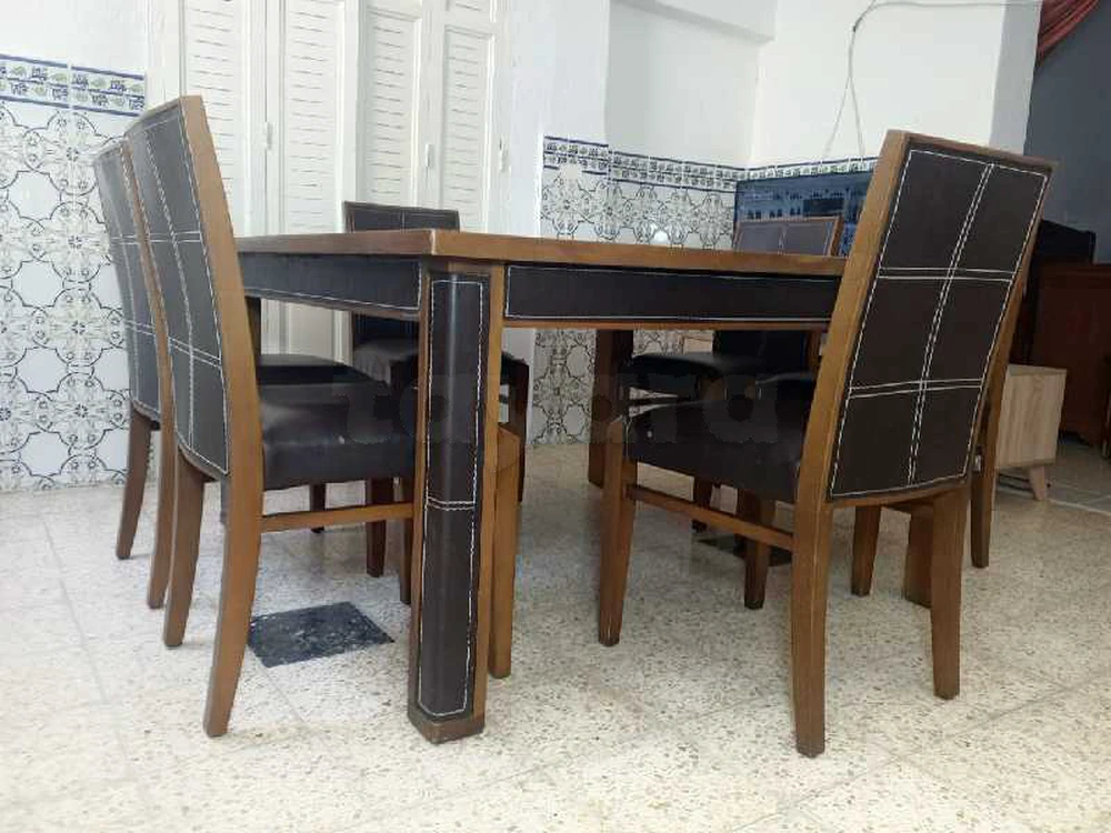 طاولة و 6 كراسي لوح بلنز