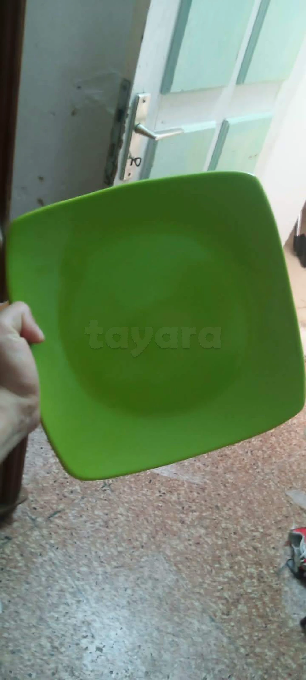 Service a table 21 pièces :6 s7ouna normal W 6 plas W 6 mta3 Chorba W soupière