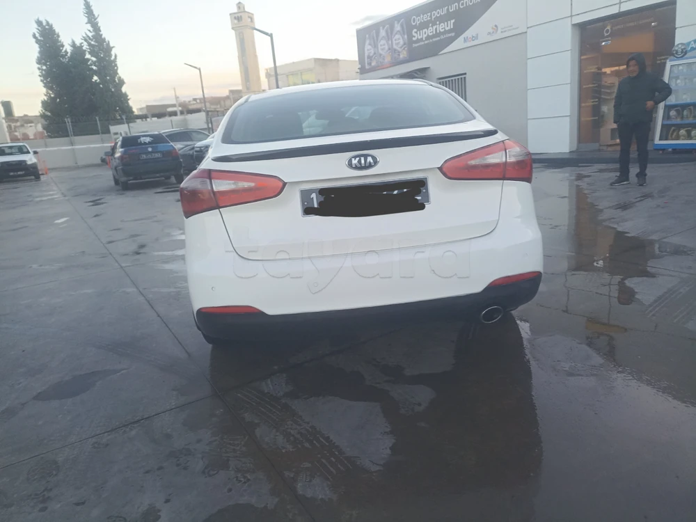 Carte voiture Kia Cerato